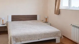 Тристаен Наеми, Сухата река, София (6)