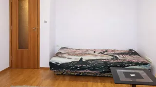 Тристаен Наеми, Сухата река, София (7)