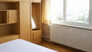 Тристаен Наеми, Сухата река, София (7)