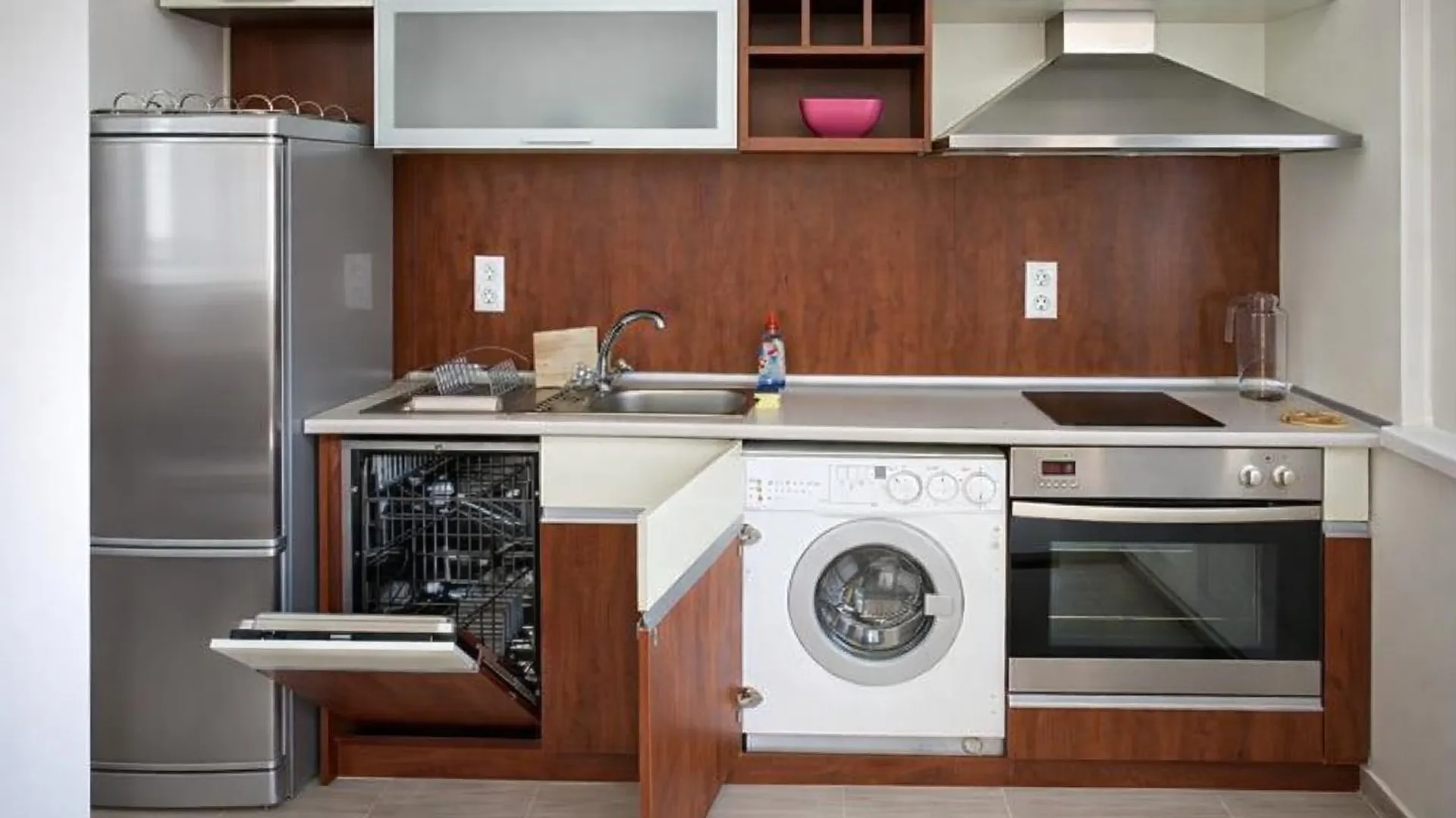 Two-bedroom Rentals, Iztok, Sofia – photo 1