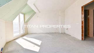 Тристаен Продажби, Дружба 1, София (2)