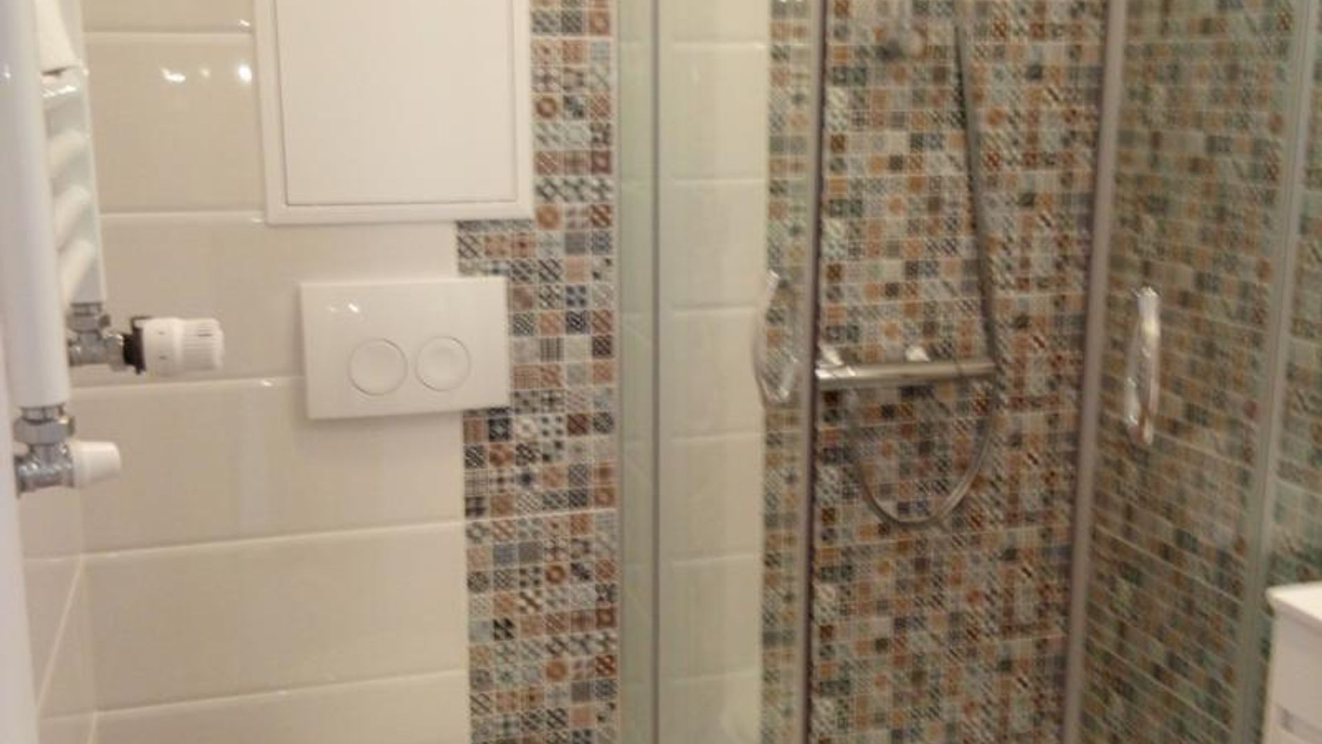 image_1759133901025_42042065510836735.jpeg