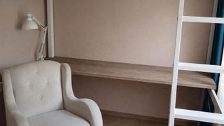 Тристаен Наеми, Изток, София (5)
