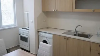 Тристаен Наеми, Стрелбище, София (3)