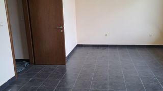 Офис, продажба, гр. Правец (3)