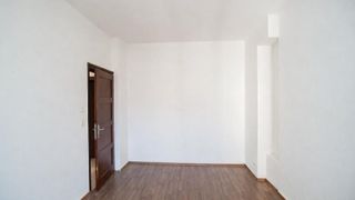 Тристаен Продажби, Център - НДК, София (4)