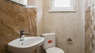Тристаен Наеми, Манастирски ливади, София (13)