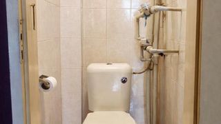 Тристаен Продажби, Толстой, София (8)