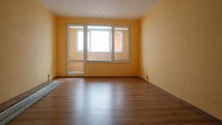 Тристаен Продажби, Обеля 1, София