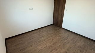 Тристаен Продажби, Дружба 1, София (6)