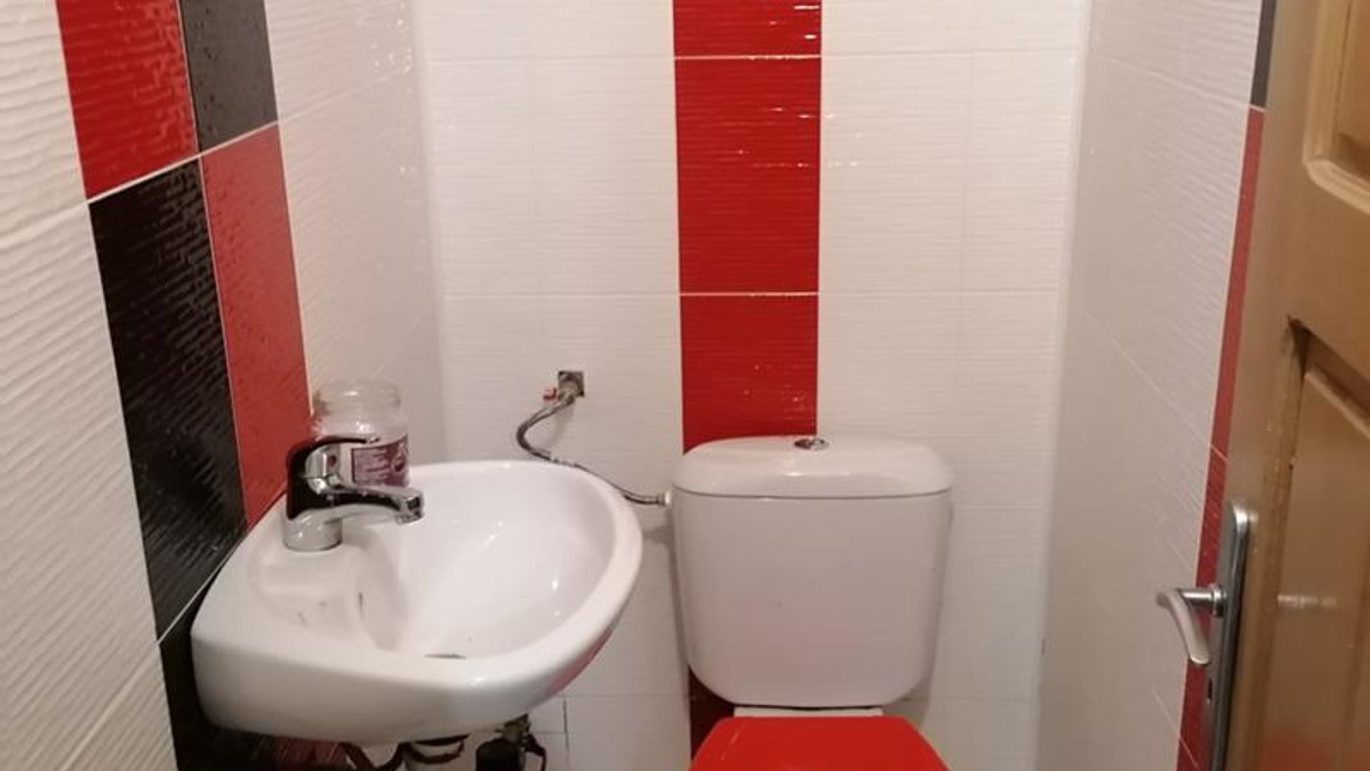 image_1759125825421_26918062705070755.jpeg