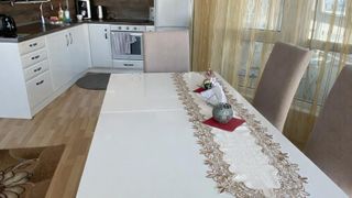 Тристаен Наеми, Люлин 8, София (5)
