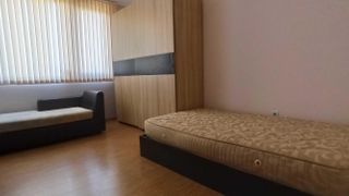 Zwei-Zimmer-Wohnung Verleih, Schaf-Schriftart, Sofia (10)
