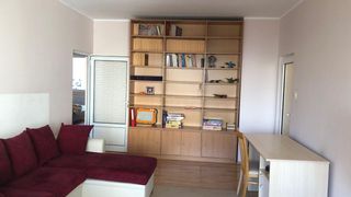 Тристаен Наеми, Дружба 2, София