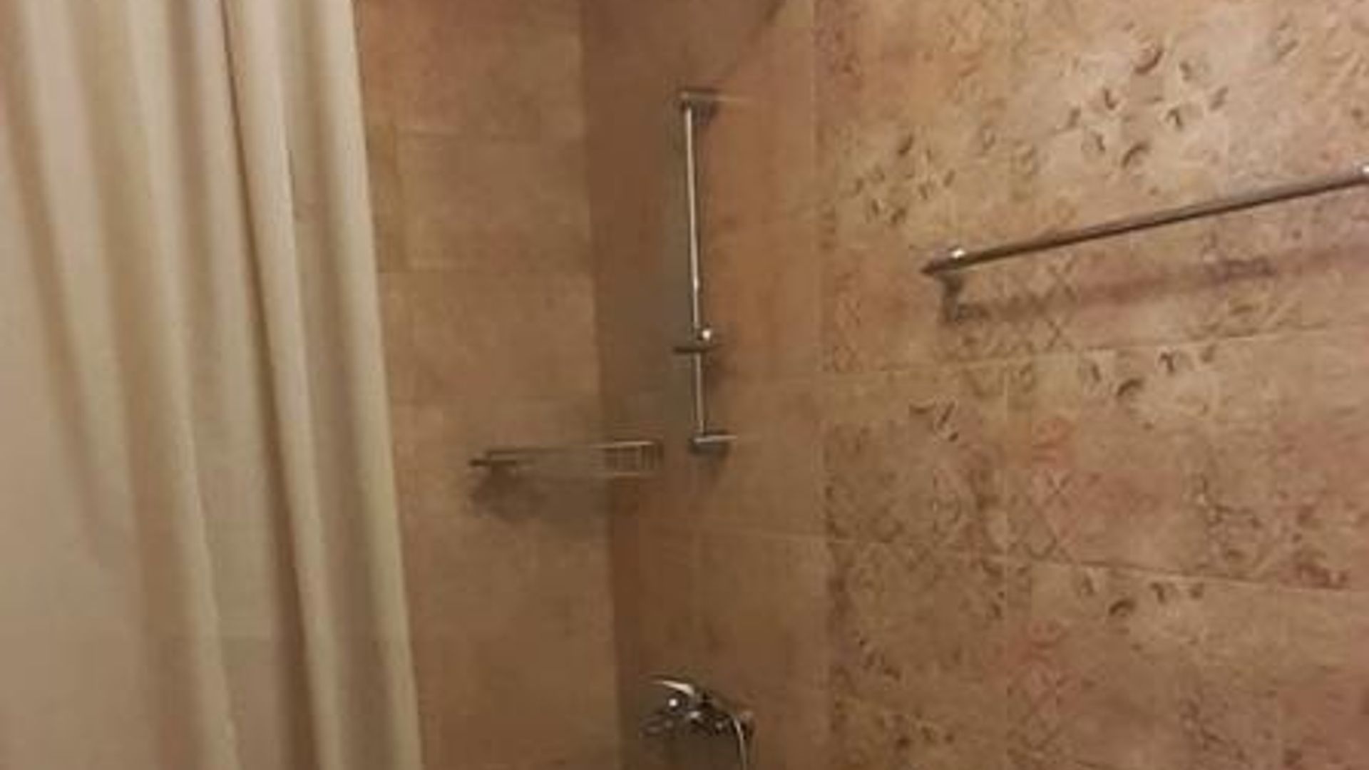 image_1749127216687_17252866099085185.jpeg