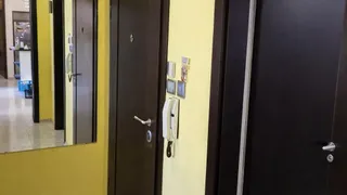 Тристаен Наеми, Младост 1, София (8)