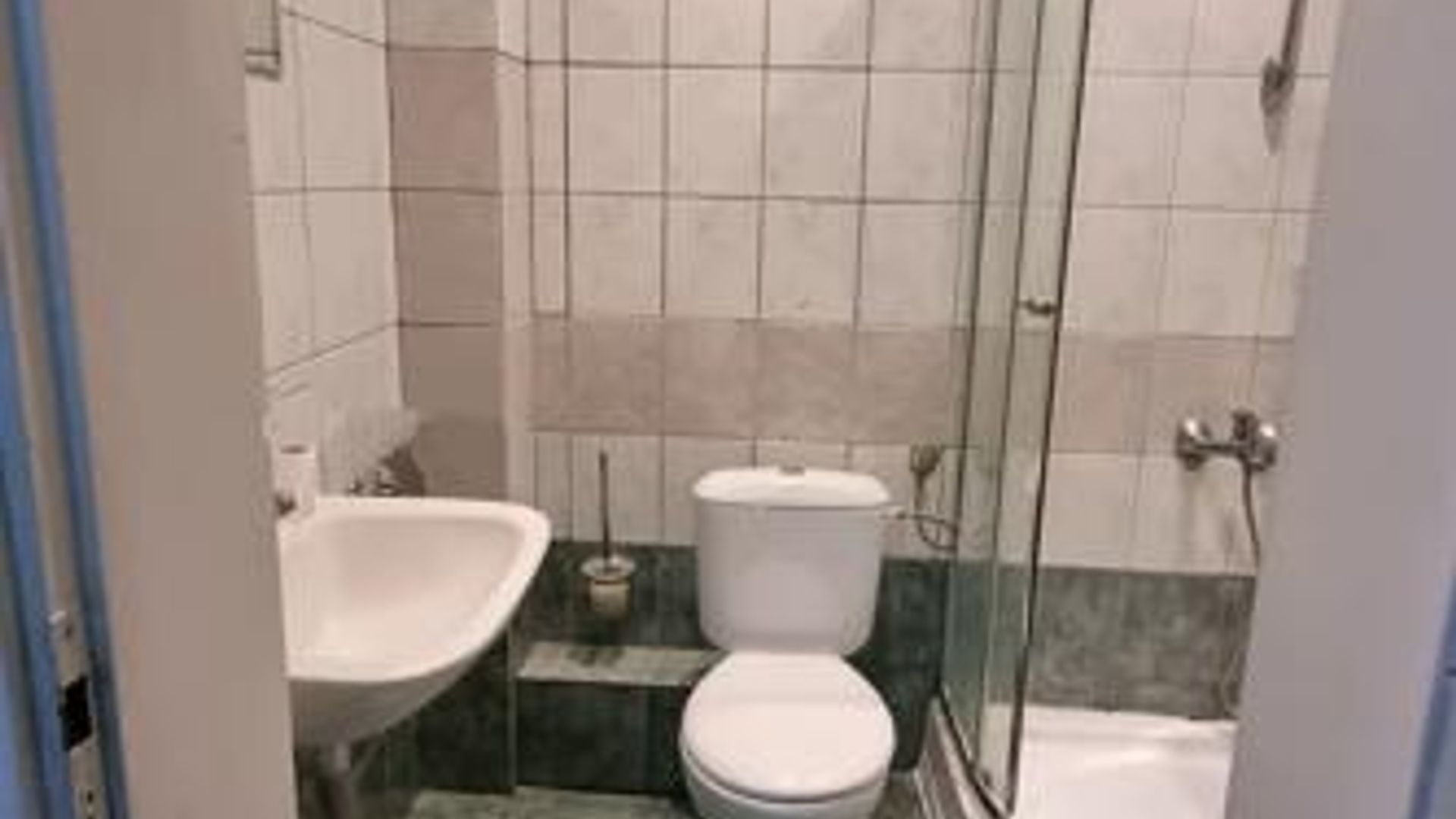 image_1759143548720_04475419082886556.jpeg