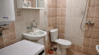 Тристаен Наеми, Дървеница, София (9)