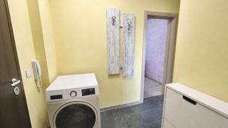 Тристаен Наеми, Студентски град, София (3)
