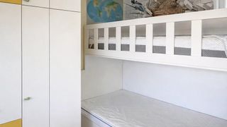 Тристаен Наеми, Люлин 9, София (4)