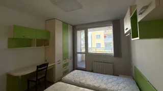 Тристаен Наеми, Младост 2, София (4)