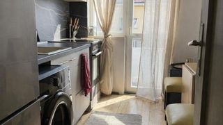 Тристаен Наеми, Център-ЦУМ, София (2)