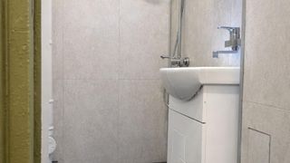 Тристаен Наеми, Център-ЦУМ, София (8)