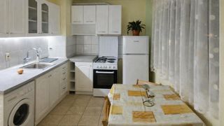 Едностаен Наеми, Младост 3, София (2)