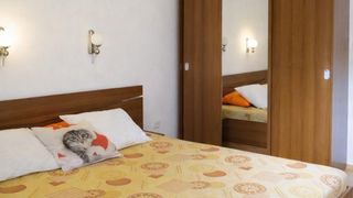 Двухкомнатная Аренда, Лозенец, София (5)