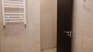 Тристаен Наеми, Дружба 2, София (10)