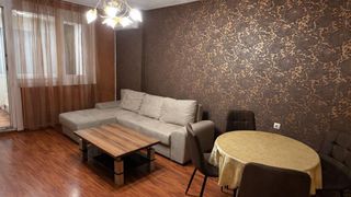 Тристаен Наеми, Красно село, София (2)