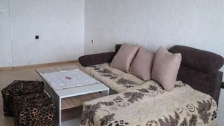 Тристаен Наеми, Дружба 1, София (2)
