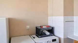 Two-bedroom Rentals, Tolstoy, Sofia (2)
