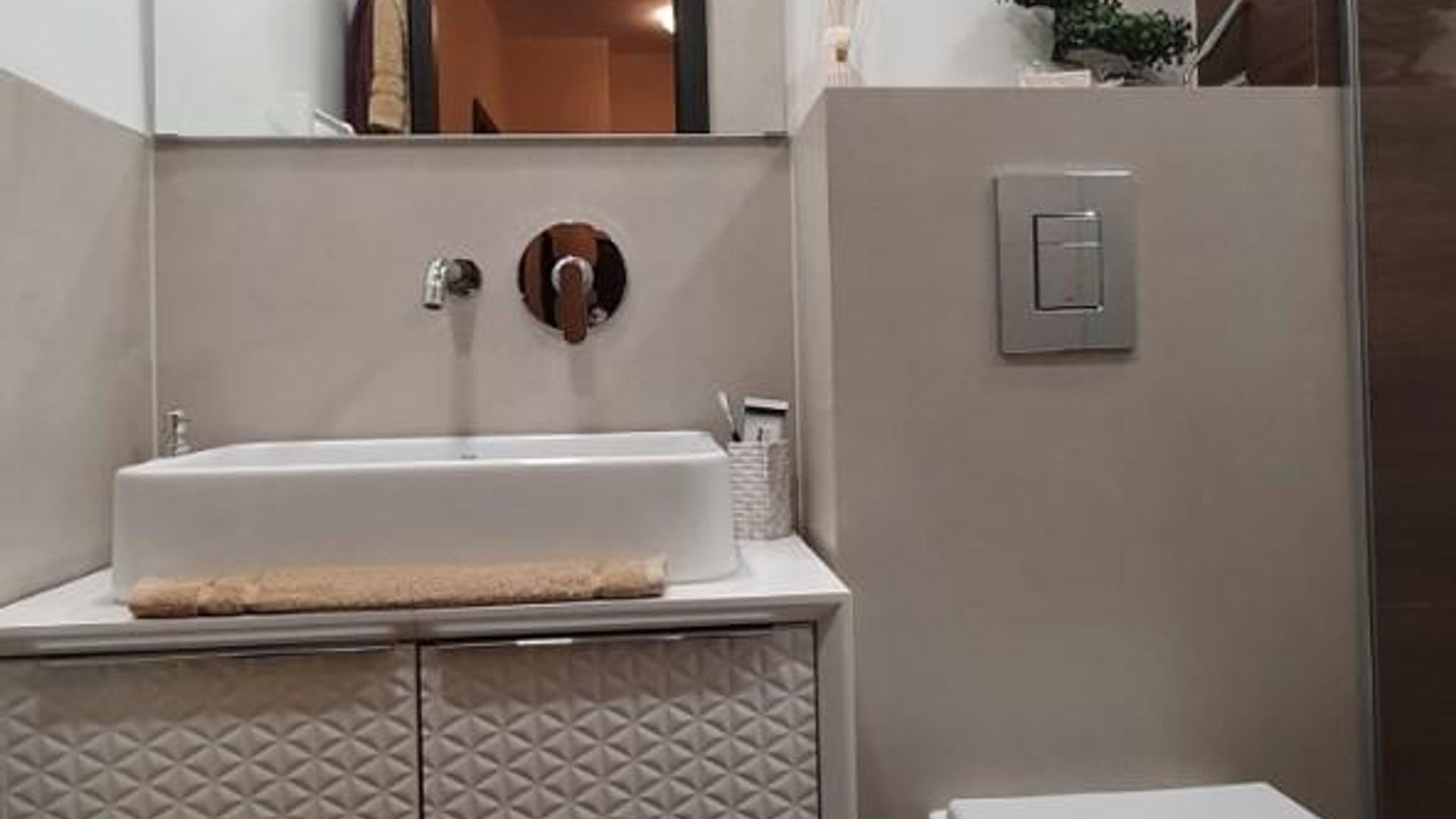 image_1759828725649_10053167296980892.jpeg
