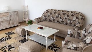 Тристаен Наеми, Бъкстон, София (2)
