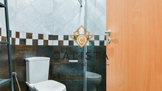 Тристаен Наеми, Център- пл.Македония, София (8)