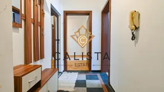 Two-bedroom Rentals, Tsentar - NDK, Sofia (10)