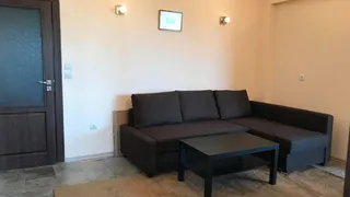 Тристаен Наеми, Лагера, София