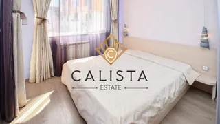 Тристаен Наеми, Младост 1, София (6)