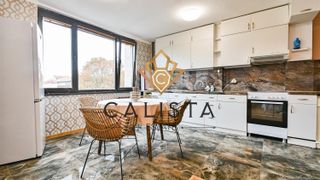 Тристаен апартамент под наем в центъра на София, 2152334