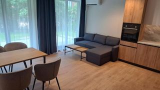 Zwei-Zimmer-Wohnung Verleih, Kreuzförmiges Wasser, Sofia (8)