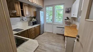 Тристаен Наеми, Лозенец, София (3)