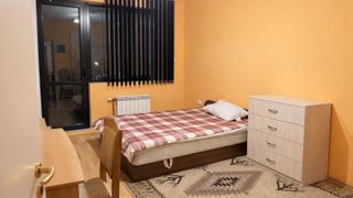 Тристаен апартамент под наем в ж.к. Стрелбище, 2200478 (2)
