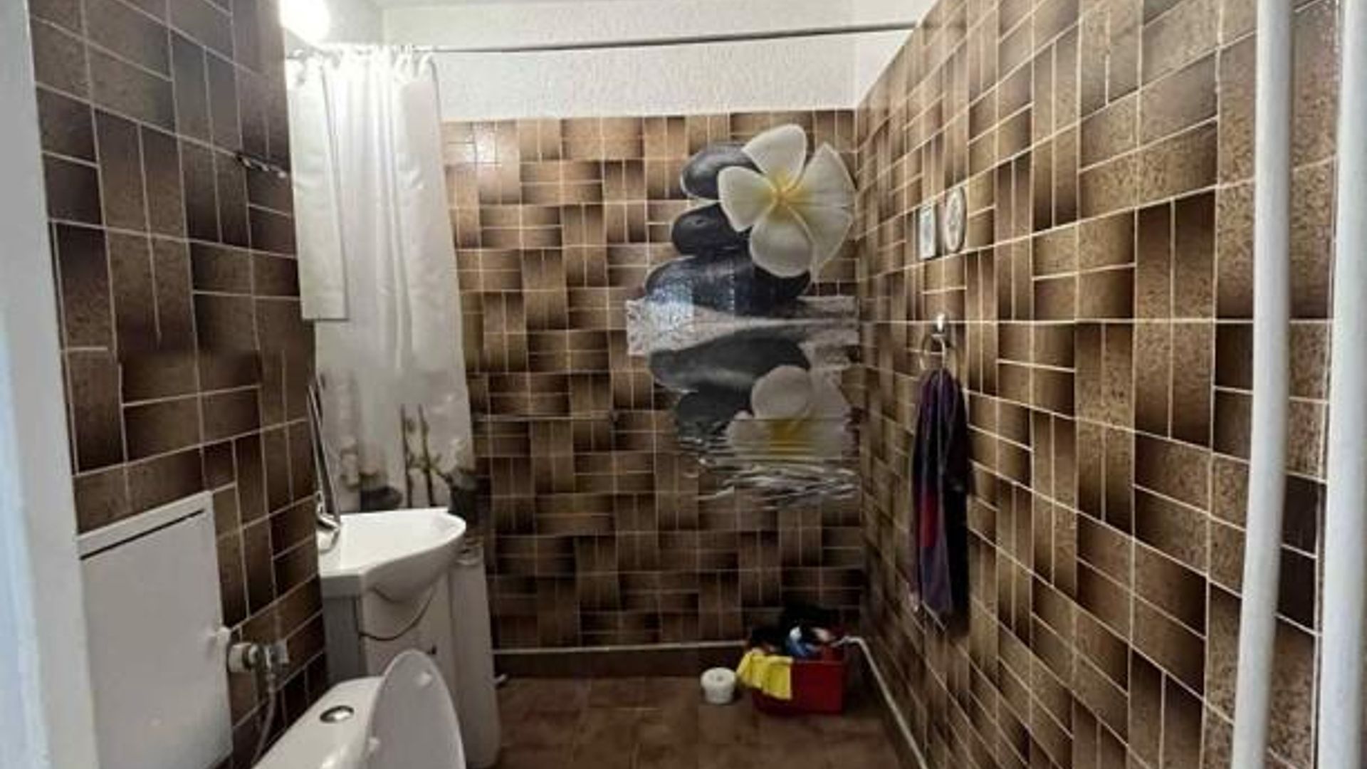 image_1748950954849_05153935172110313.jpeg