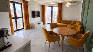 Tres habitaciones Alquileres, El campamento, Sofía (5)