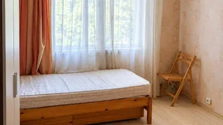 Тристаен Наеми, Лозенец, София (4)