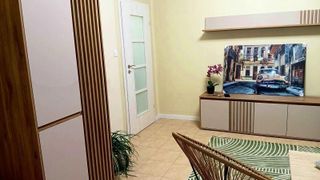 Едностаен Наеми, Младост 2, София (2)