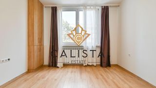 Тристаен Наеми, Хиподрума, София (8)