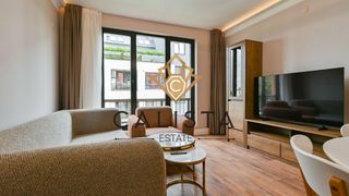 Zwei-Zimmer-Wohnung Verleih, Kreuzförmiges Wasser, Sofia