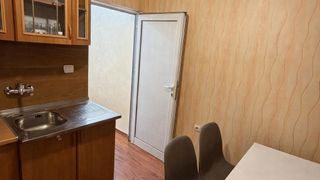 Тристаен Наеми, Красно село, София (5)